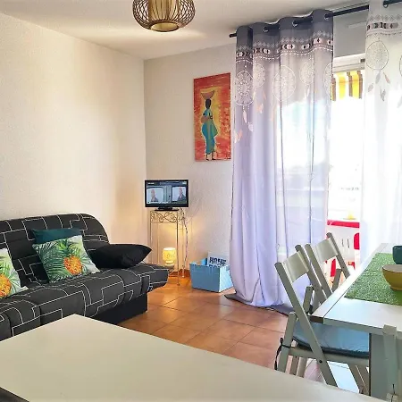 Apartment Au Lavandou, Proche Plage, Terrasse, Parking Privatif, 4 Couchages - Fr-1-251-236 *